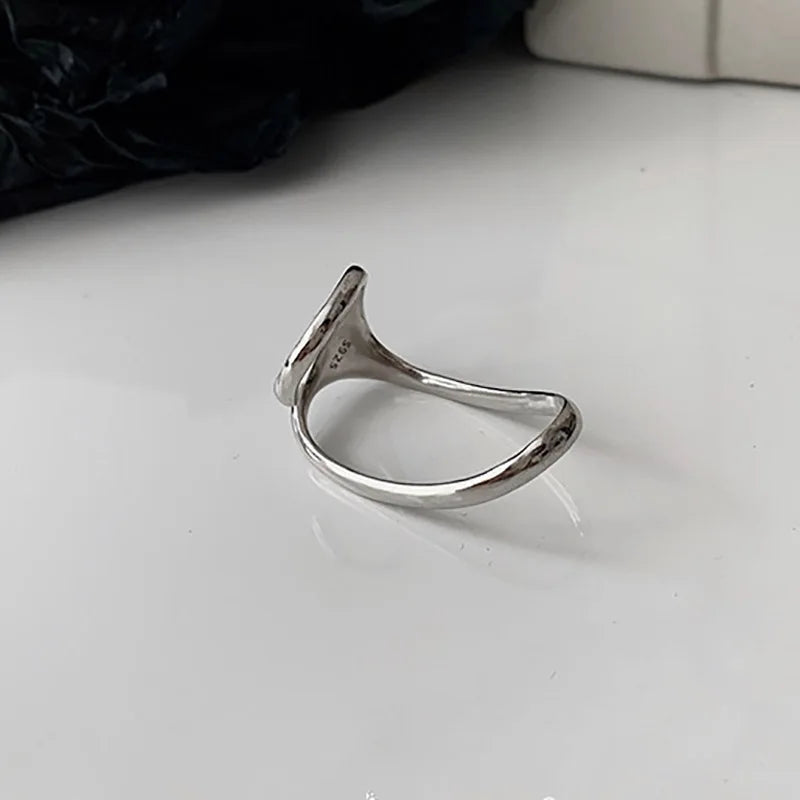 Irregular Geometric Finger Rings